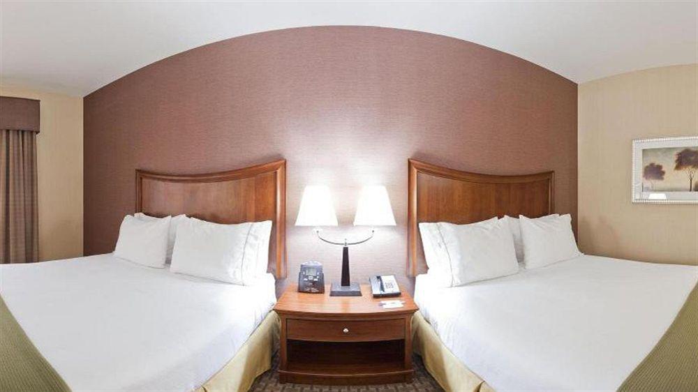 Holiday Inn Express Hotel & Suites Willows By Ihg Eksteriør bilde