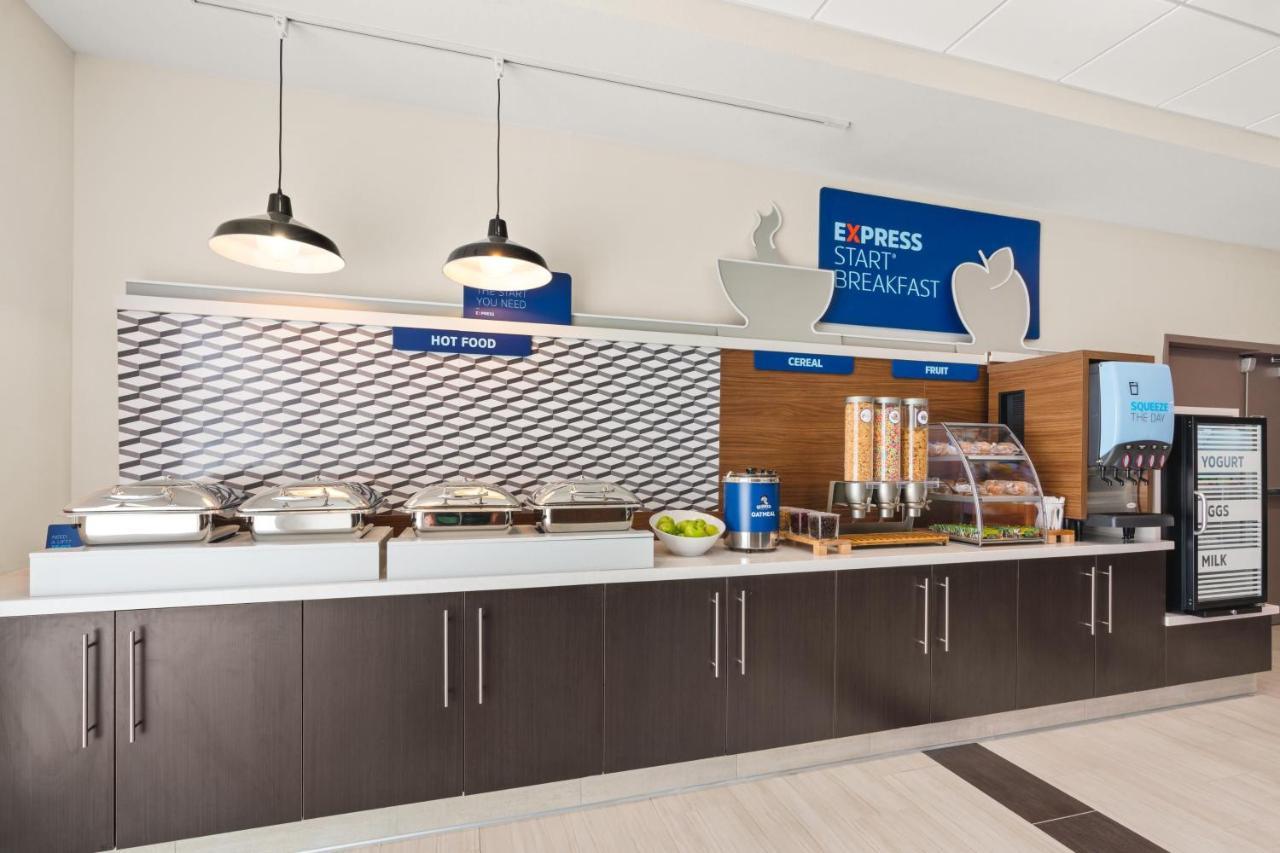 Holiday Inn Express Hotel & Suites Willows By Ihg Eksteriør bilde