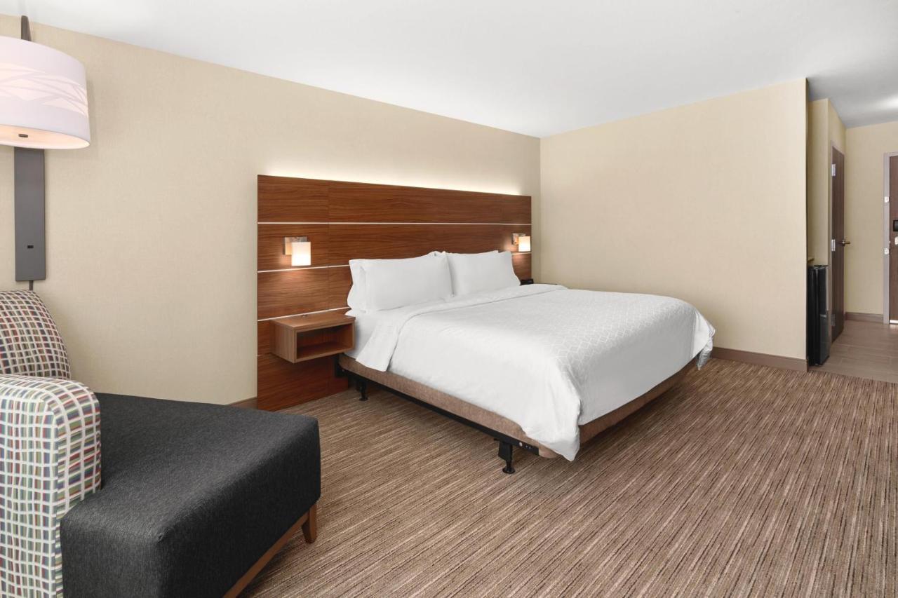 Holiday Inn Express Hotel & Suites Willows By Ihg Eksteriør bilde